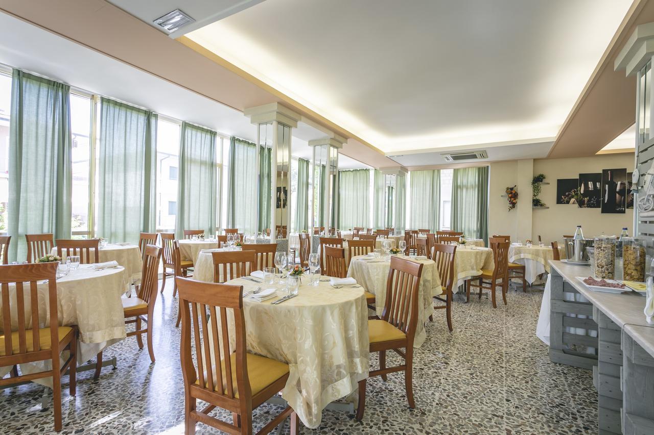 Hotel Del Falco Cervia Eksteriør bilde