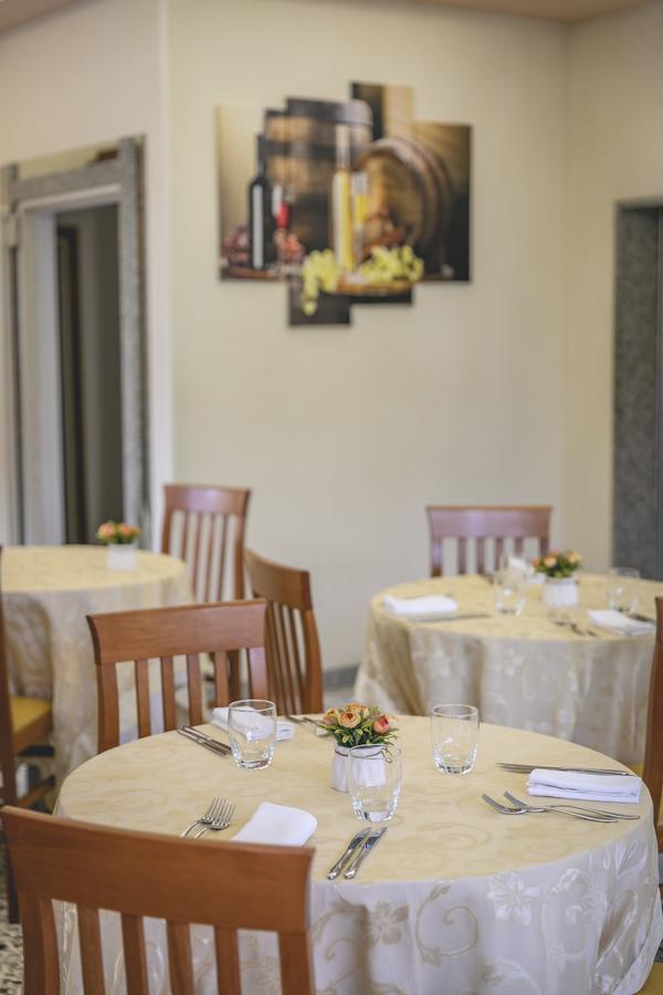 Hotel Del Falco Cervia Eksteriør bilde